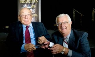 2016 Founder’s Award recipent, Larry Kwong, the first person of Asian descent to play in the NHL (left), with Alberta Hockey Hall of Fame Selection Committee member Jim Fisher (right)
