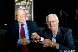 2016 Founder’s Award recipent, Larry Kwong, the first person of Asian descent to play in the NHL (left), with Alberta Hockey Hall of Fame Selection Committee member Jim Fisher (right)