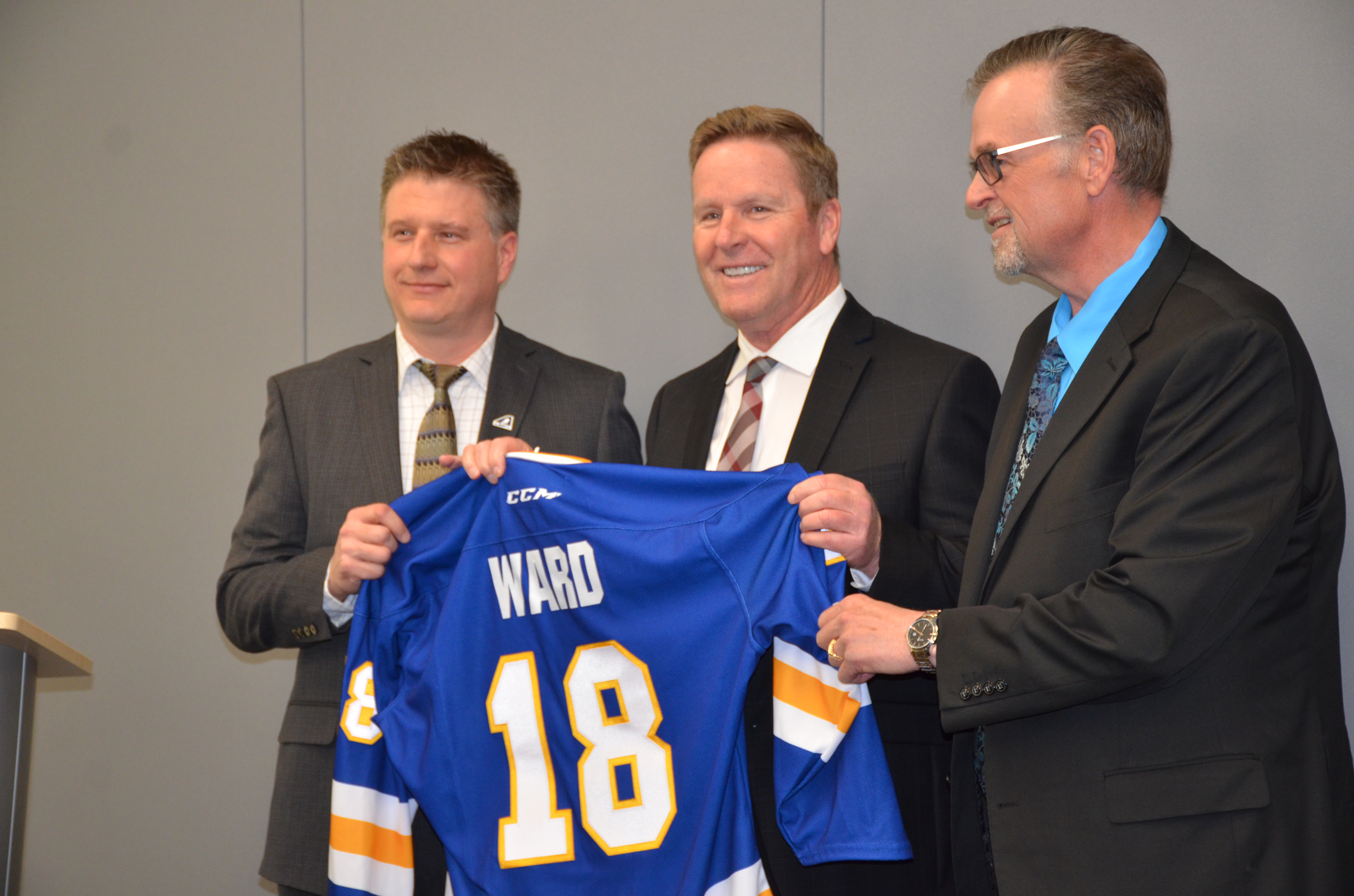 Humboldt Broncos honoured with jersey from Tampa Bay Lightning fan